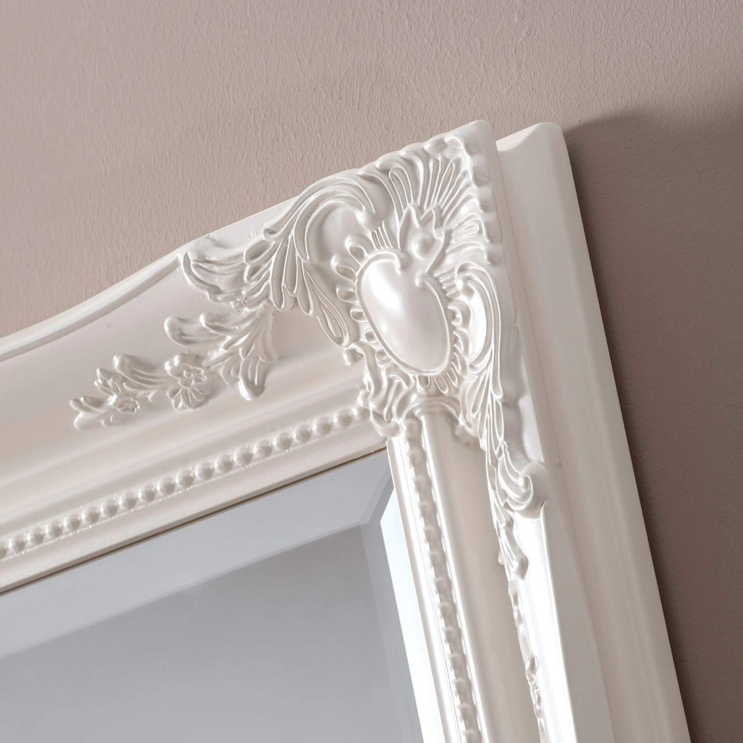 Cheval Wall Mirror in White Detail