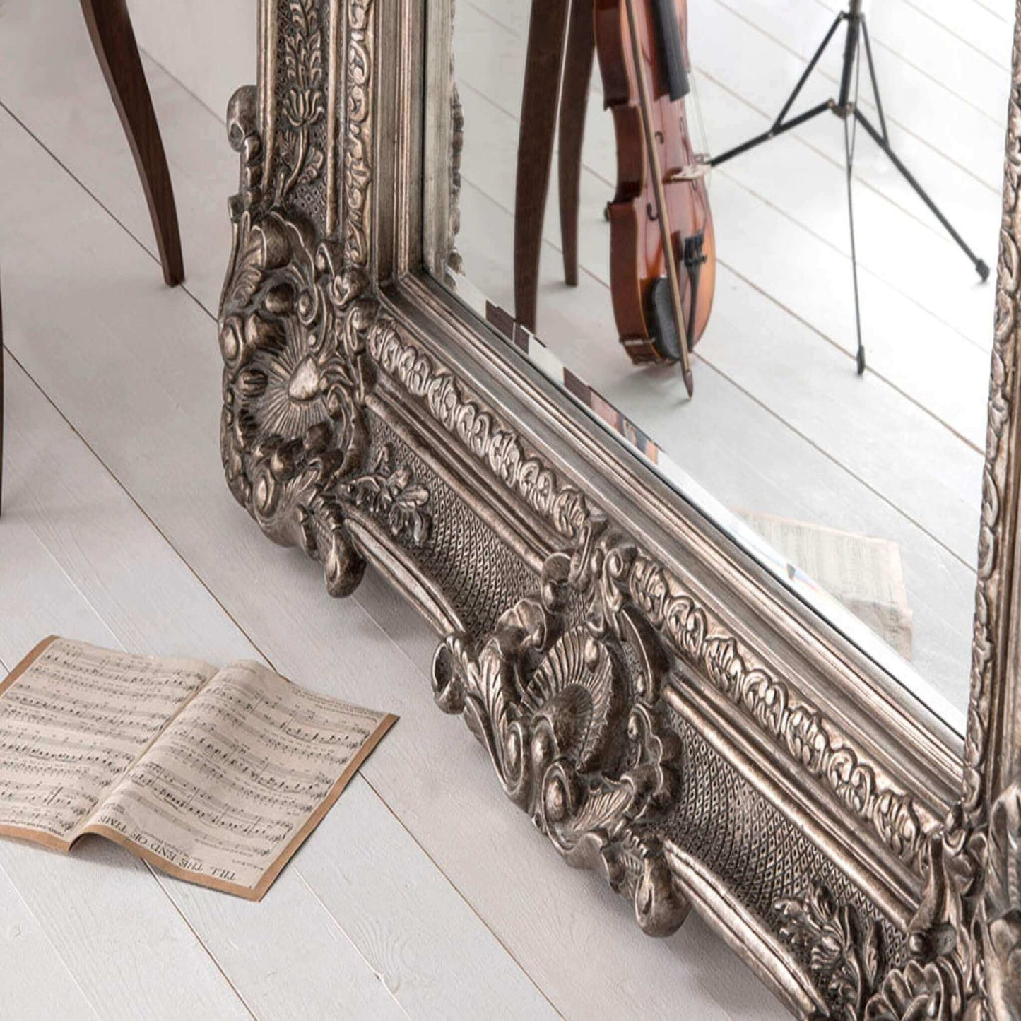 Buckingham Grand Mirror Brushed Silver Detail