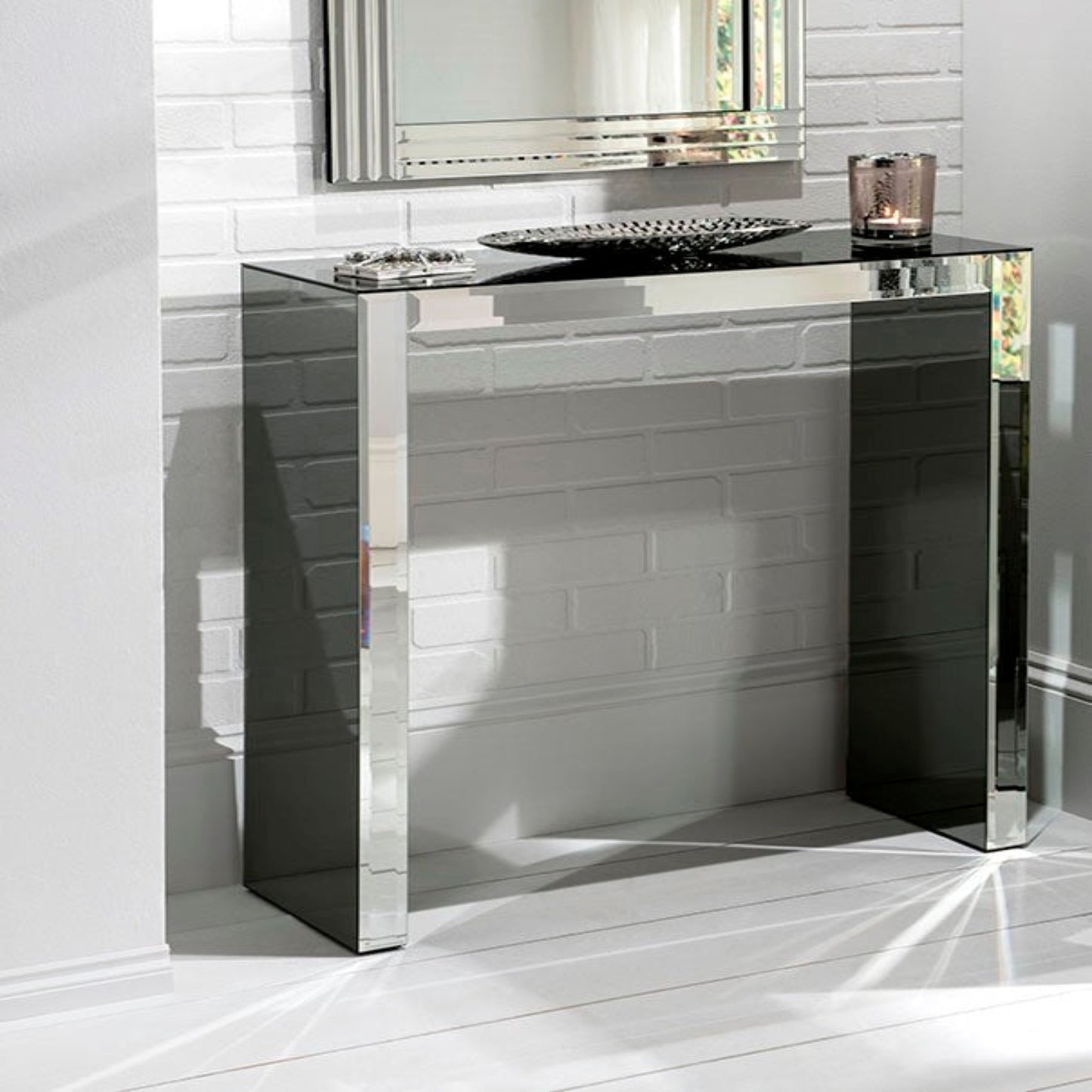 Luxe Geometric Mirrored Console Table Grey_close_up