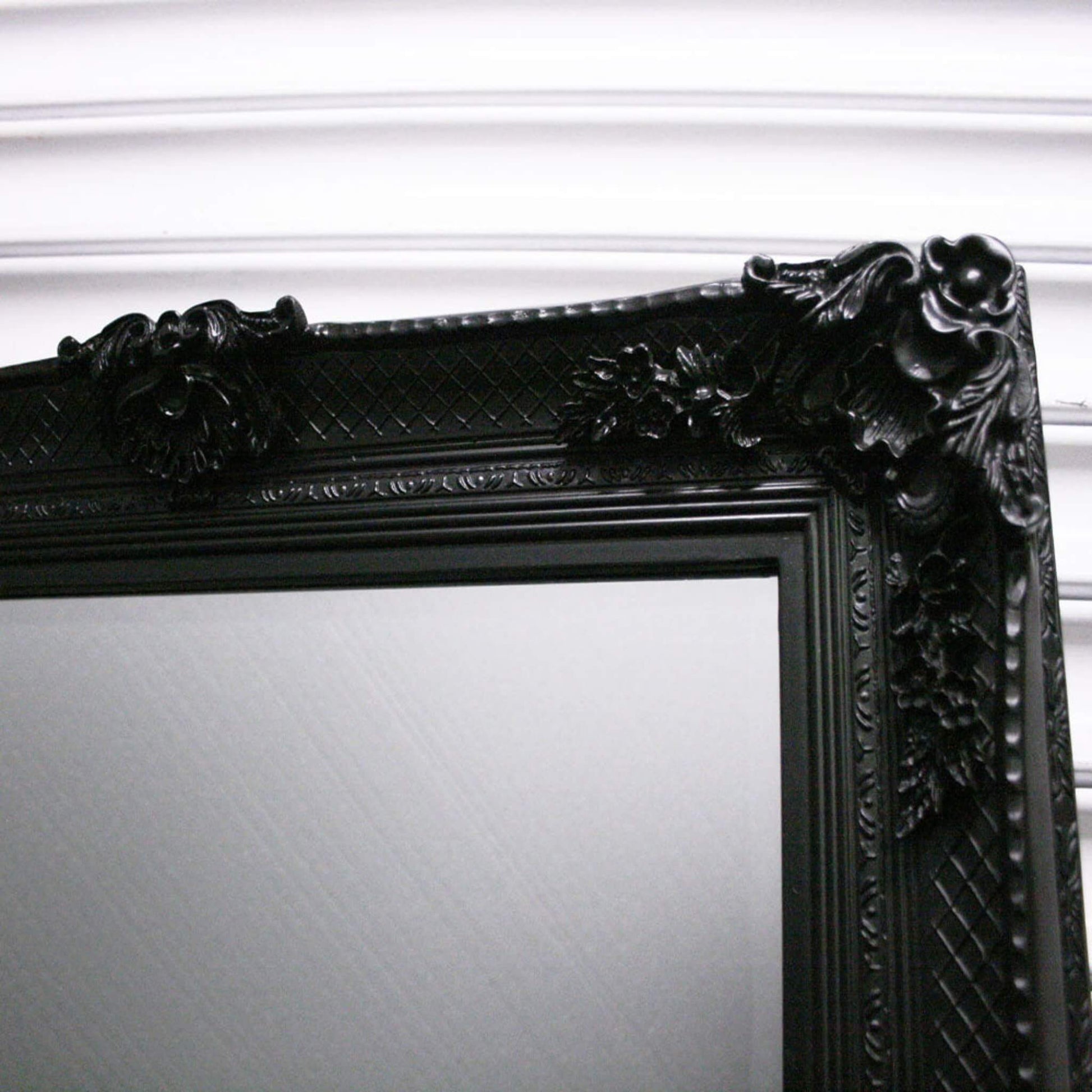 Chelsea Leaner Floor Mirror Frame Close Up