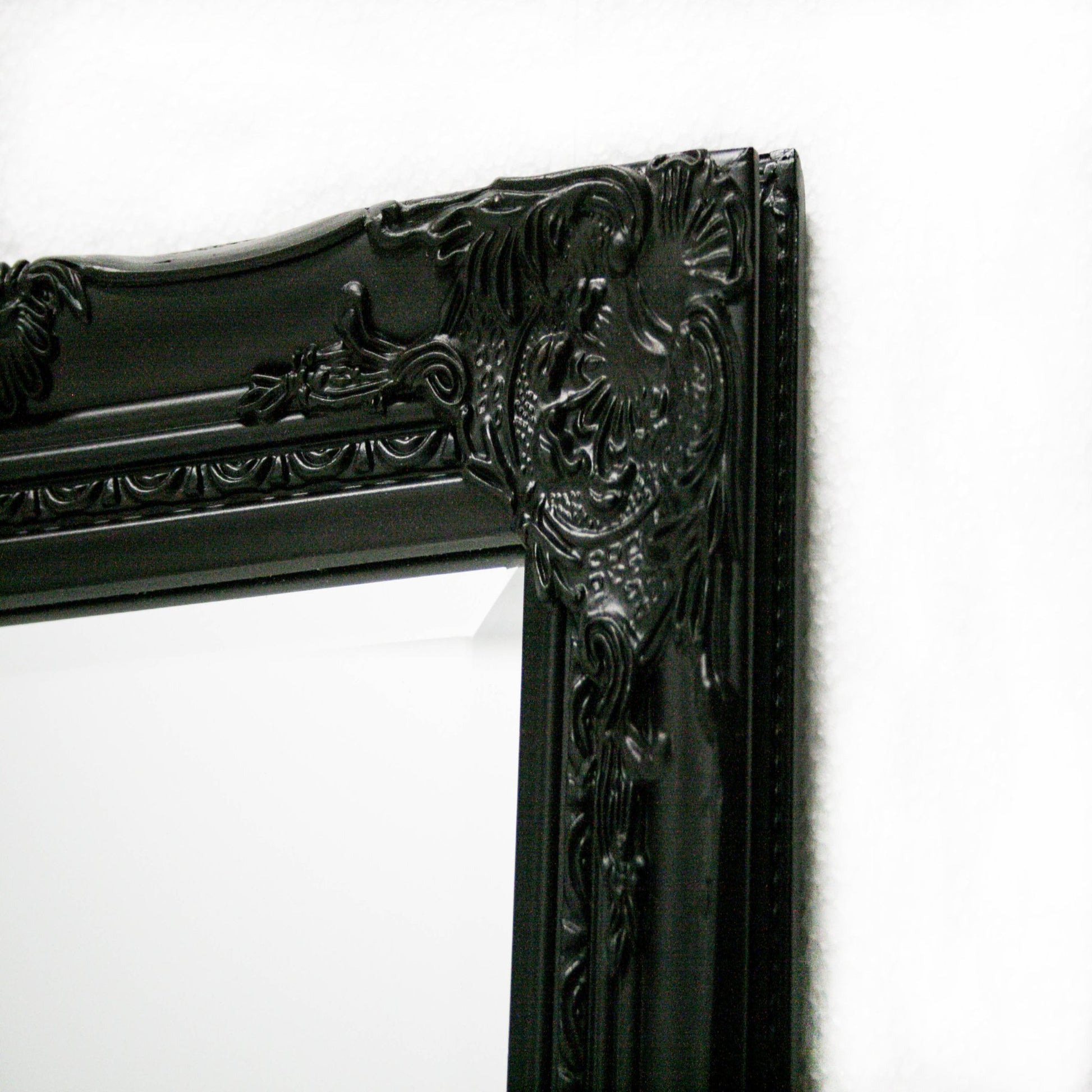 Highbury Wall Mirror in Black Detail